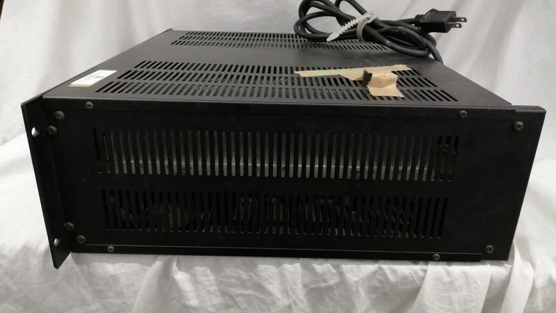 [JUNK] TOSHIBA *Junk Item Power Amplifier ADP-1010H