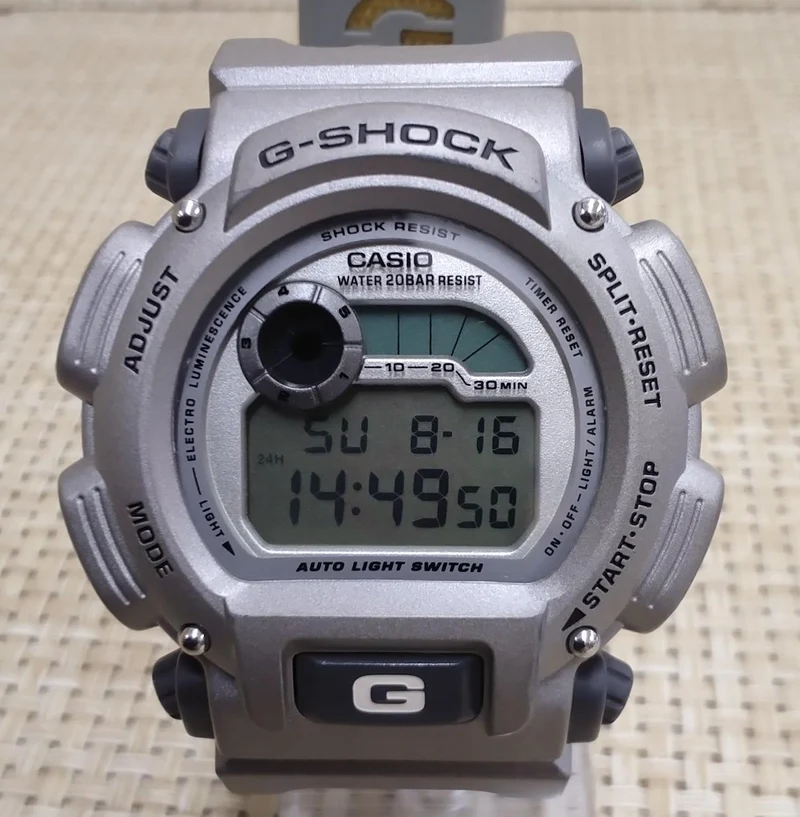 CASIO G-SHOCK DW-9000