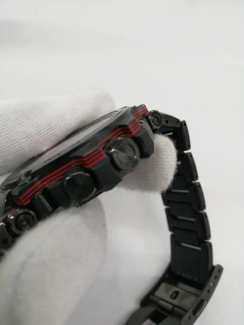 CASIO G-SHOCK Radio-Controlled Solar Watch MTG-B1000