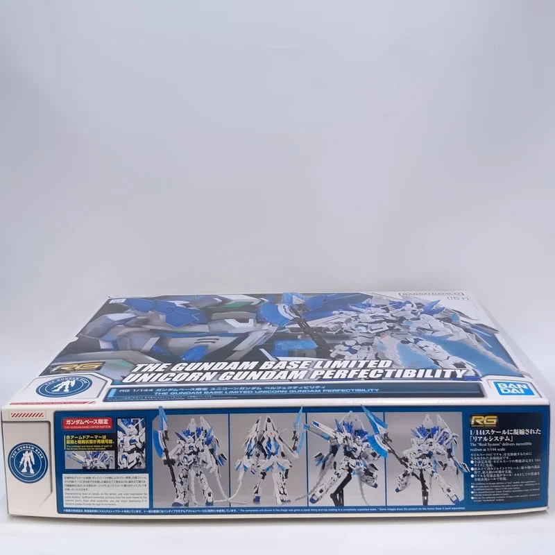 BANDAINAMCO Mobile Suit Gundam UC RG 1/144 Gundam Base Limited Unicorn Gundam Pe