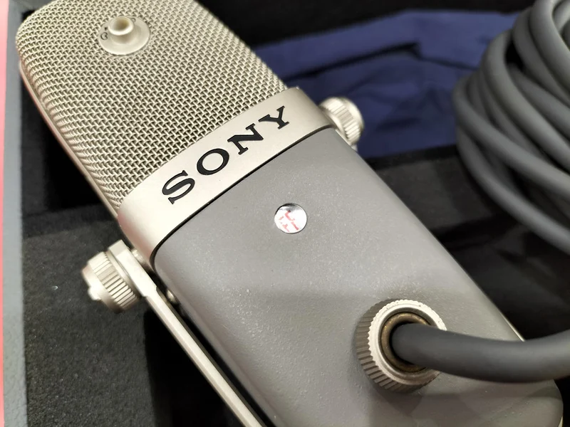 Microphone à condensateur SONY C-38B