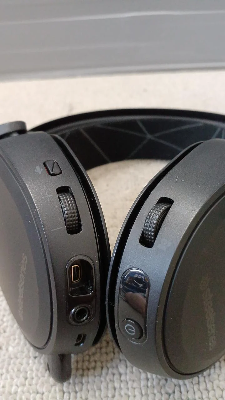 STEELSERIES Gaming Headset ARCTIS7