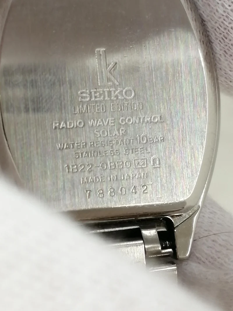 SEIKO LUKIA Solar Wristwatch 1B22-OBBO